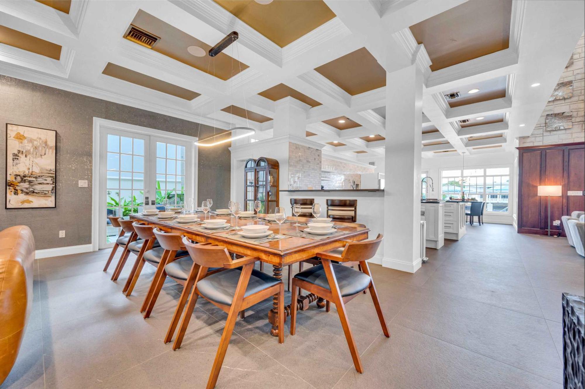 The Modern Castle Canal View Access Rooftop Living Greenhouse Vlllas Fort Lauderdale Exterior photo